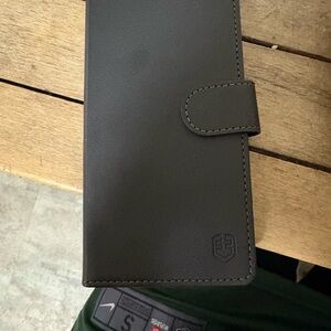 iPhone 16 pro Wallet case